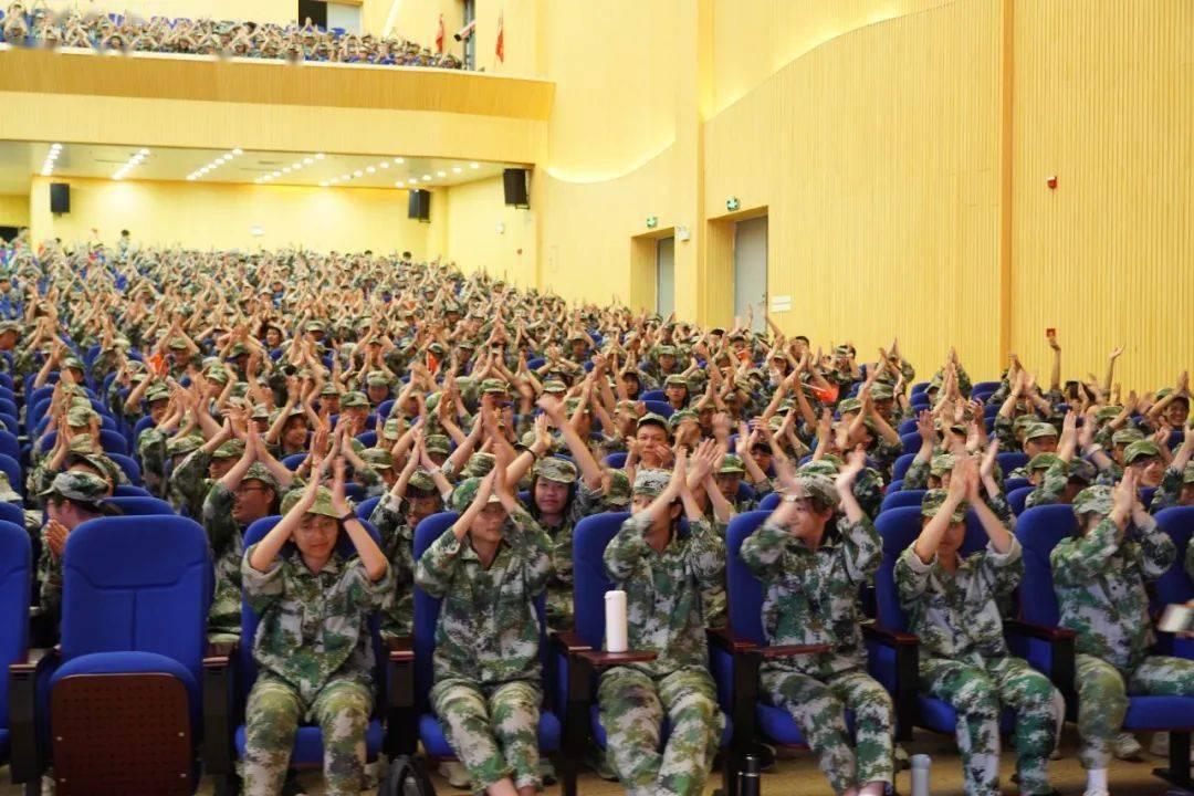 如何定期对氢气传感器进行校准和维护?